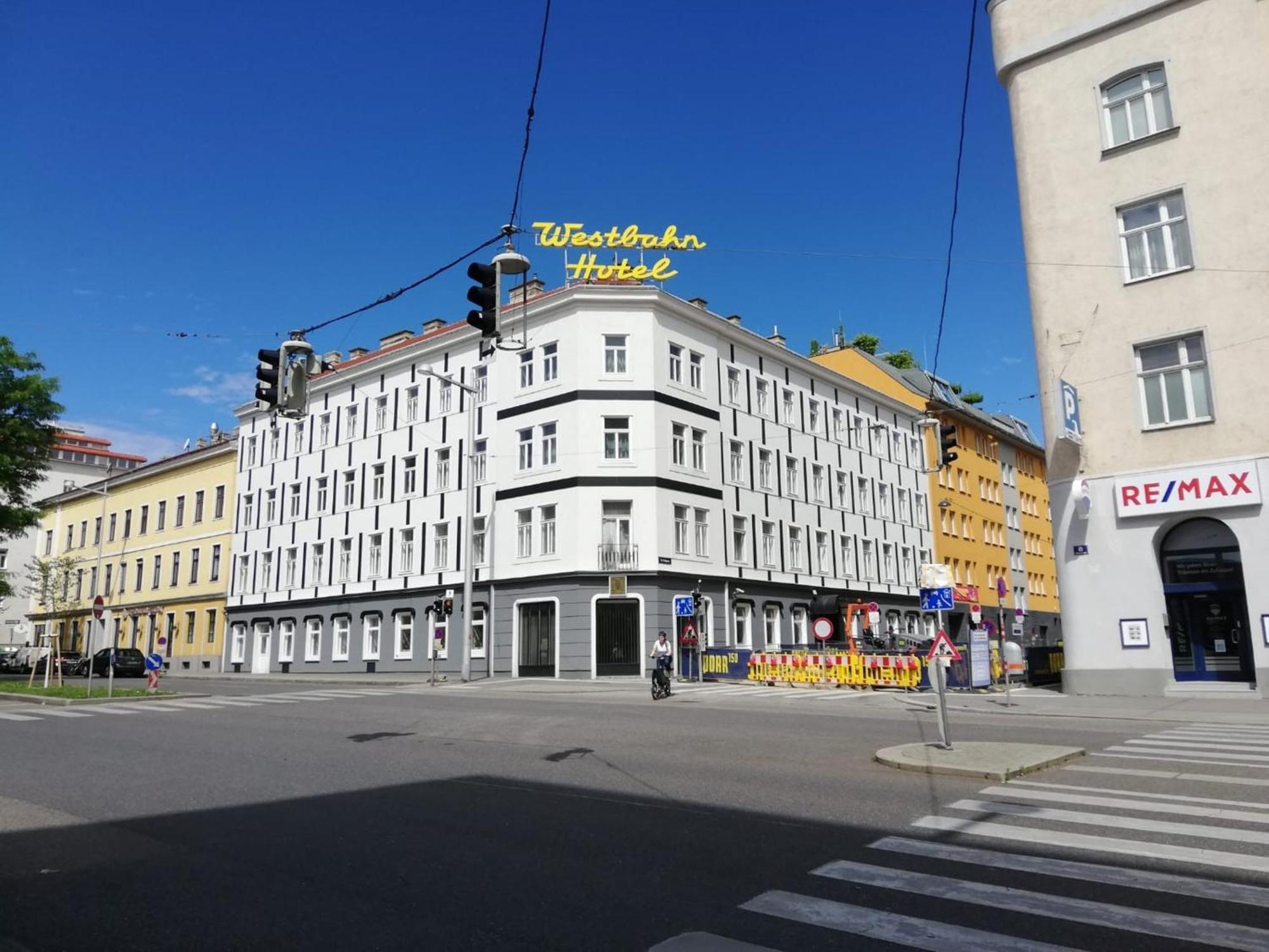 Hotel Westbahn Vienna Exterior photo