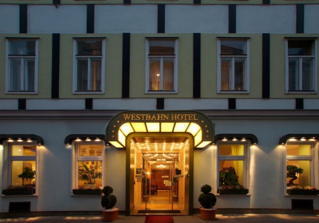 Hotel Westbahn Vienna Exterior photo